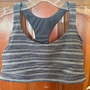 Lululemon sports bra size 8
